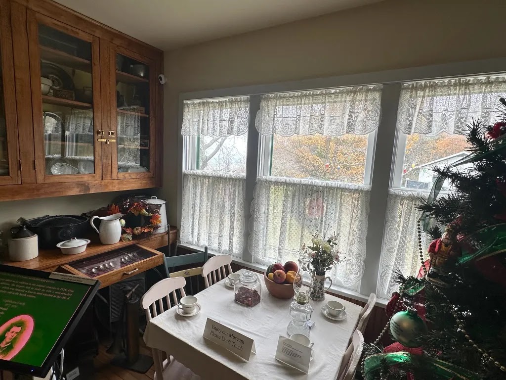 &lsquo;Kitchen table at Grand Traverse Lighthouse&rsquo;
