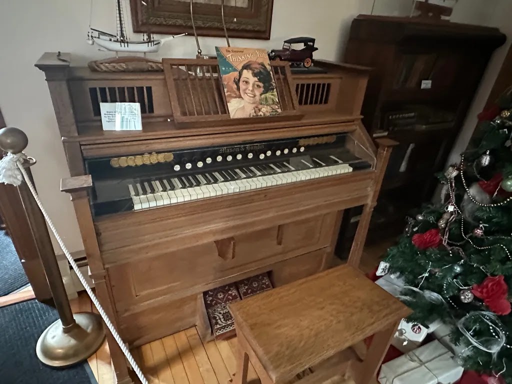 &lsquo;Pump organ at Grand Traverse Lighthouse&rsquo;