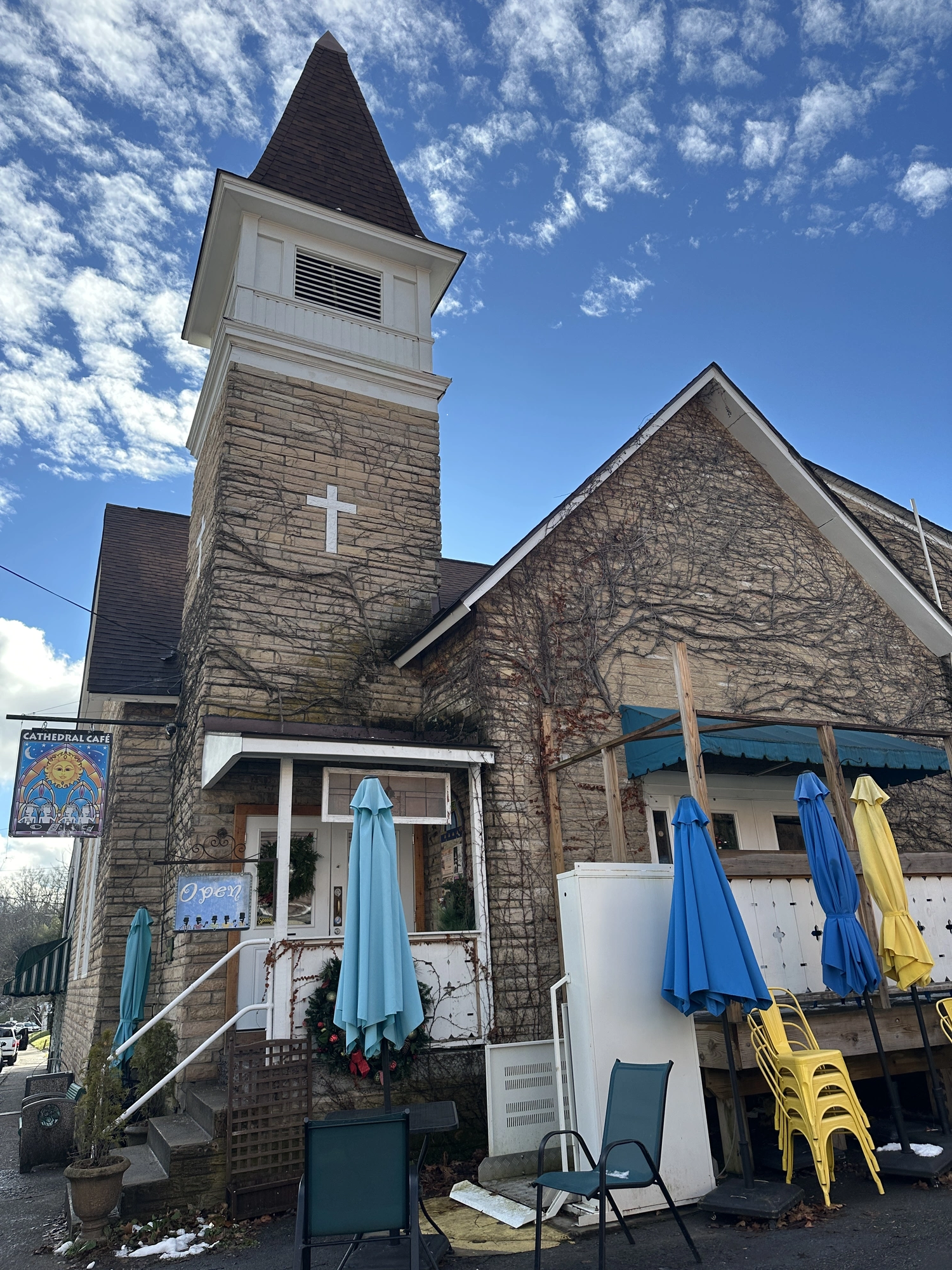 Cathedral Cafe exterior