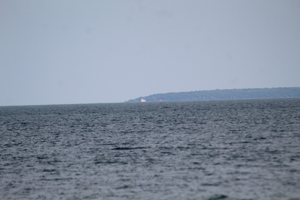 charity-island-lighthouse-closer