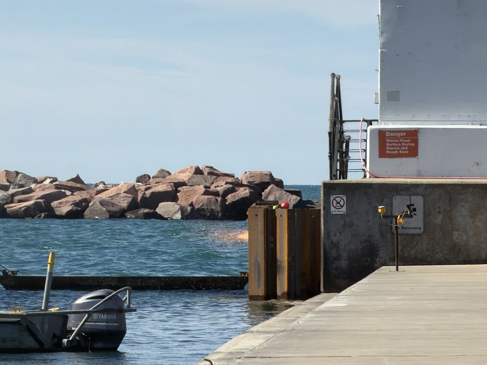Work on lighthouse