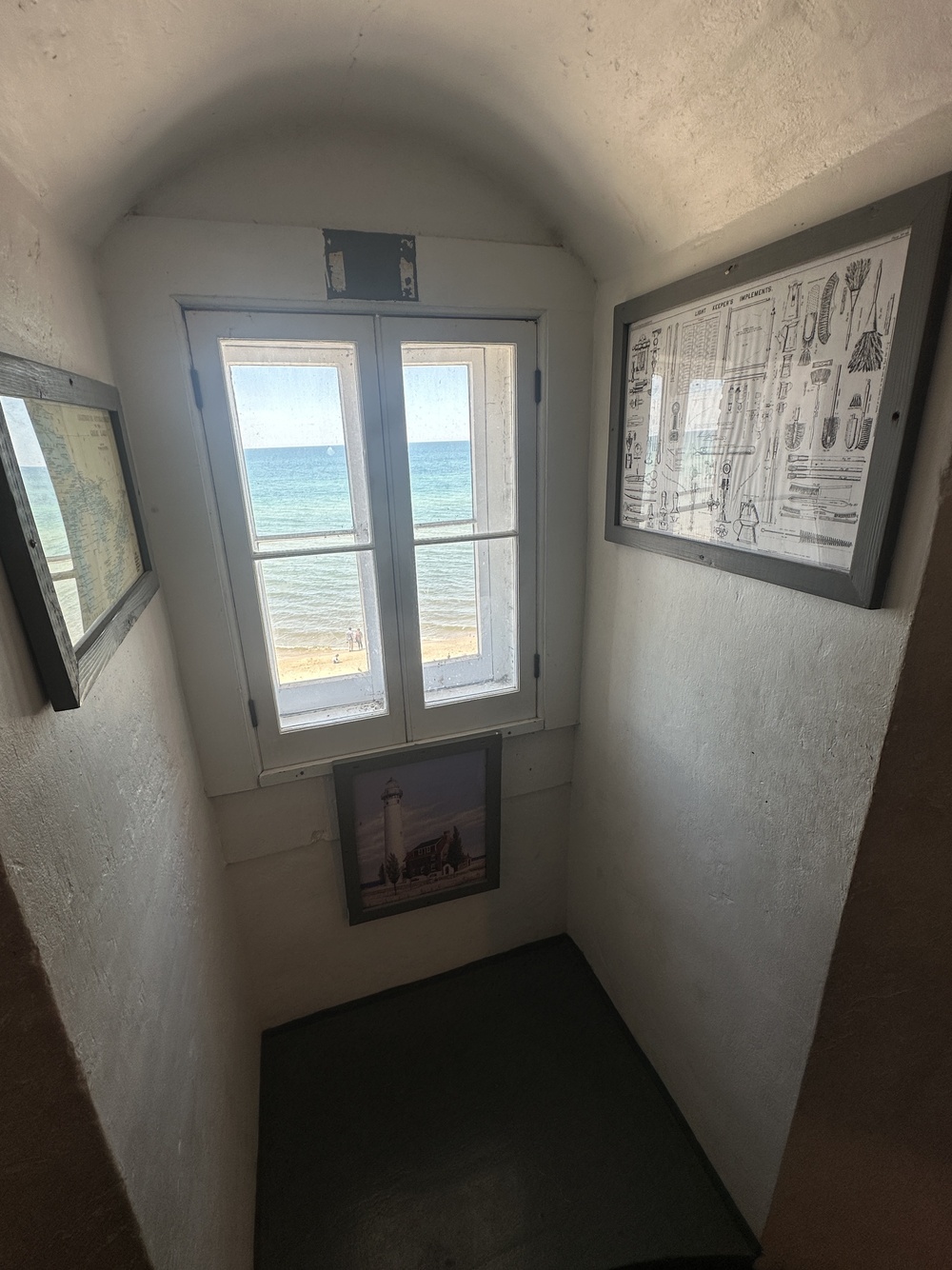 Landing with window
