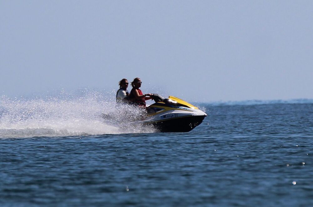 Jet ski