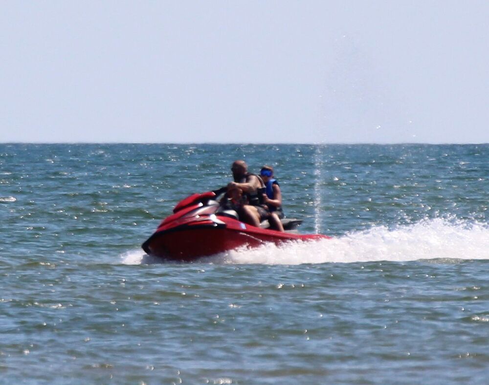 Jet ski